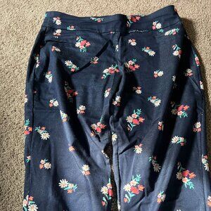 Stretch Capri Pants - Navy with Flower Pattern